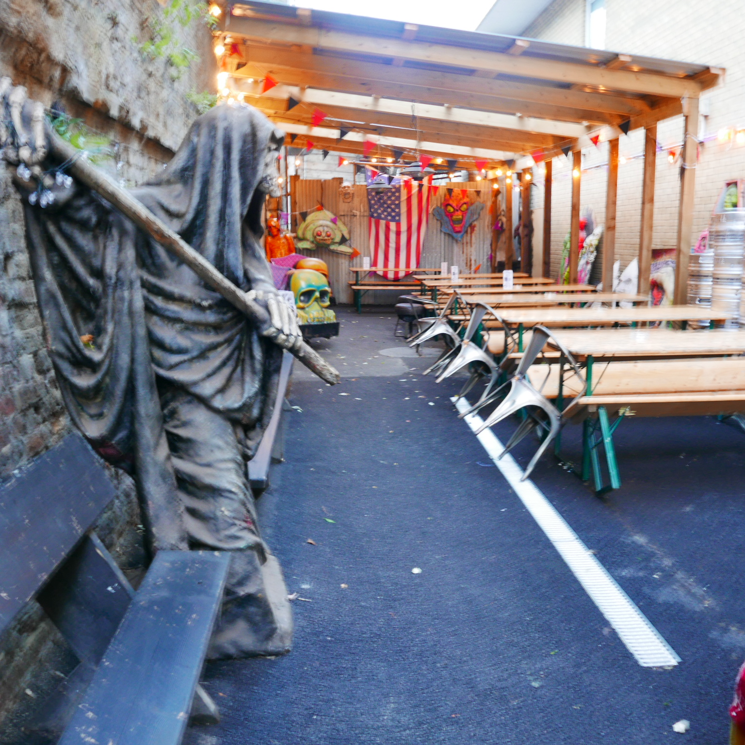 Reaper & outside seating