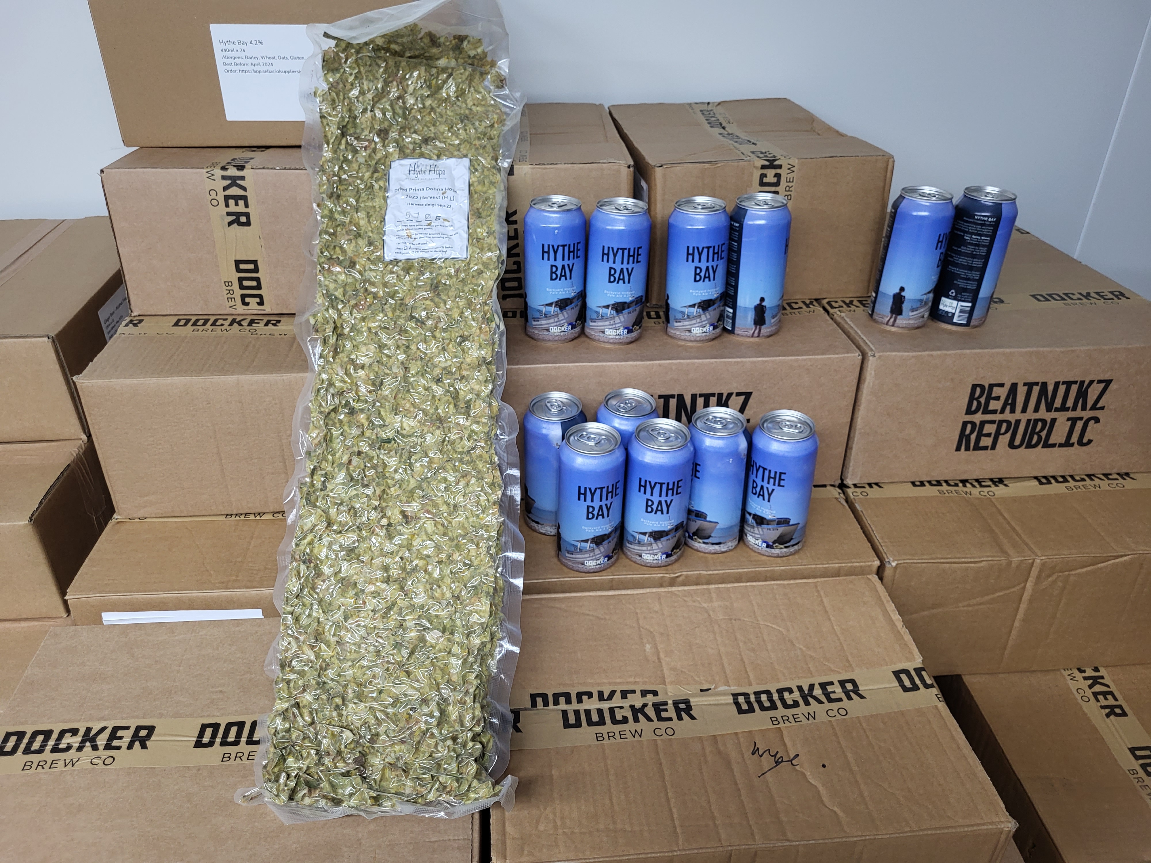 Docker Brewery Primadona hops